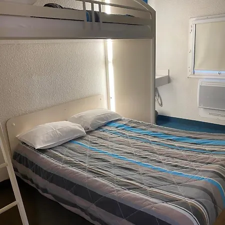 F1 Ξενοδοχείο